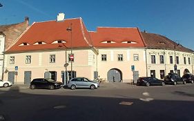 Zum Weissen Lamm Residence & La Mielul Alb